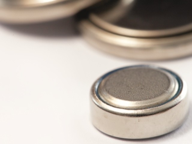 The Dangers of Tiny Magnets and Button Batteries - Cincinnati Children ...