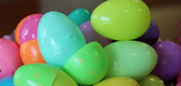 Upcycle Easter Eggs | Pin of the Week