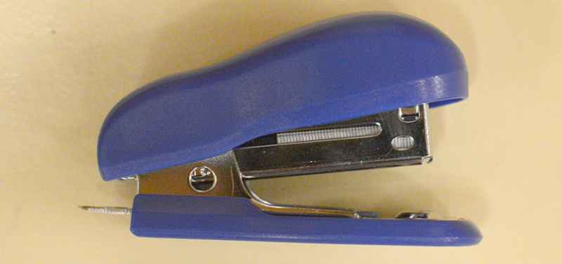 stapler-DSC_2793-positive