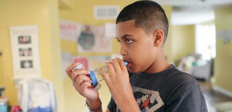 4 Things Parents Need to Know About Medications and the Summer Heat