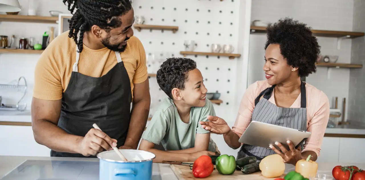 8 Steps to Help Kids Make New Year’s Resolutions